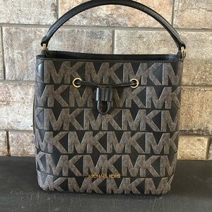 NWT Suri by Michael Kors